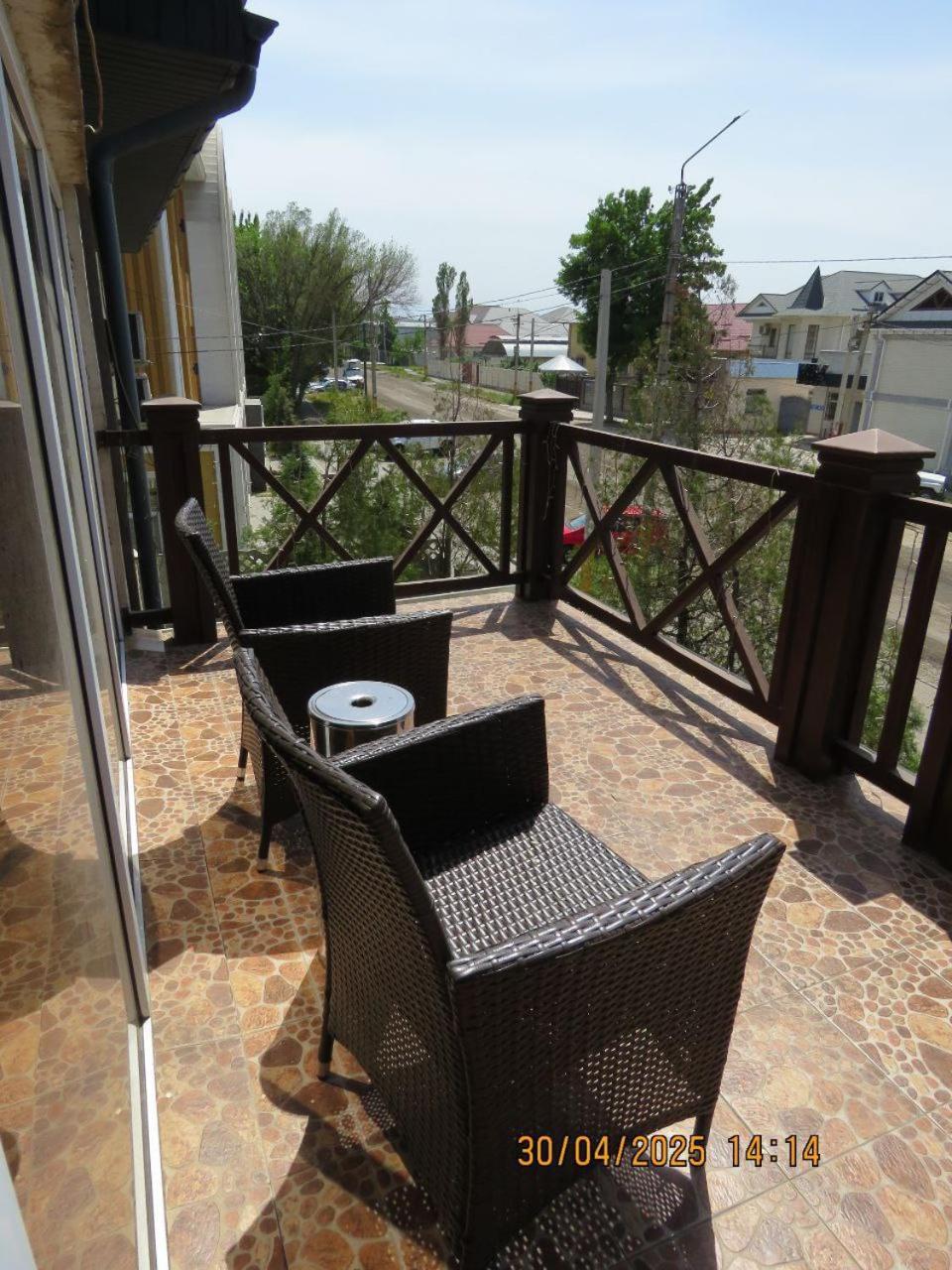 Pride Hotel Taras Exterior foto