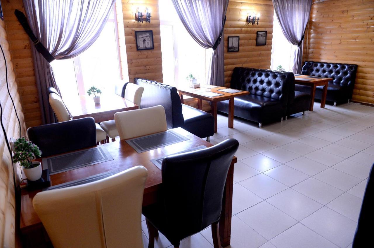 Pride Hotel Taras Exterior foto